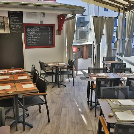 Le Relais Basque 住宿加早餐酒店 阿热莫